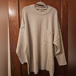 Zenana Outfitters Women's Beige Crewneck Sweater